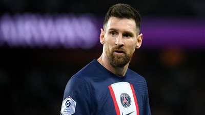 ميسي يوافق على تجديد عقده مع باريس سان جيرمان لمدة موسم إضافي 
