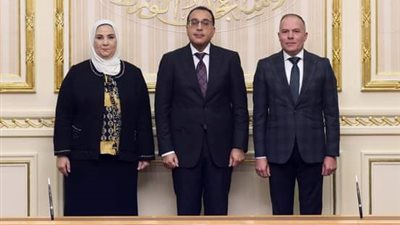 «مدبولي» يشهد توقيع بروتوكول تعاون بين «التضامن الاجتماعي» ومُجمع الإصدارات المُؤمنة