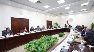 وزير التعليم العالي يعقد اجتماعًا مع رؤساء الجامعات الأهلية 
