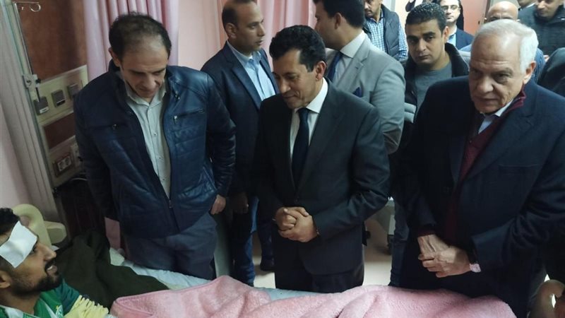 زيارة المصابين