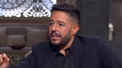 «مش سهل في التعامل».. حماقي يكشف مفاجآت عن الملحن عمرو مصطفى