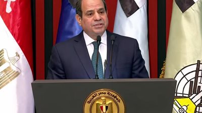 الرئيس السيسي يوجه بتوطين صناعة البصريات ونقل التكنولوجيا والحد من الاستيراد