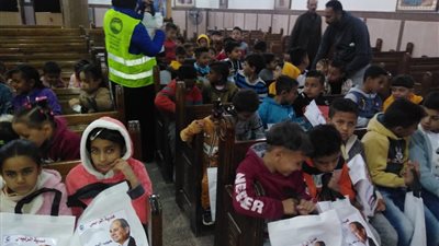 «مستقبل وطن» يوزع هدايا الرئيس على الأطفال بمناسبة عيد الميلاد المجيد