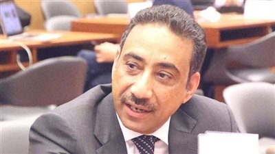 السفير العمانى بالقاهرة يزور المعرض العربي للأسر المنتجة 