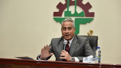 وزيرالقوى العاملة يشهد حلف