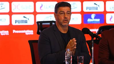 فيتوريا يحضر مباراة فيوتشر و بيراميدز بالدوري