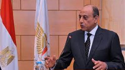 وزير الطيران يبحث مع السفير الصينى تعزيز التعاون فى مجال النقل الجوى