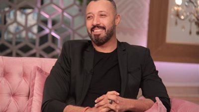 بعد غيابه عن السينما أحمد فهمي يعلن عن تحضيره لـ فيلمين