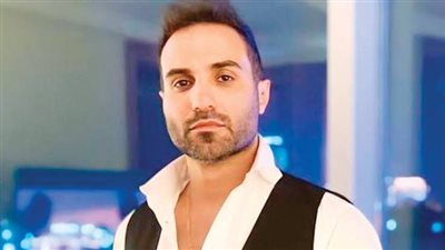 أحمد فهمي يوجه تهنئة لأخيه على فيلمه الجديد «أنا لحبيبي»