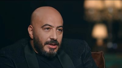 مجدي الهواري يسترجع ذكريات بداية مشواره الفني