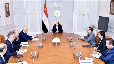 السيسي يلتقي الرئيس التنفيذي لشركة «إيني» الإيطالية للبترول لإنتاج الغاز في مصر