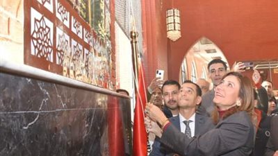 نيفين الكيلاني تفتتح قصر ثقافة روض الفرج بعد تطويره