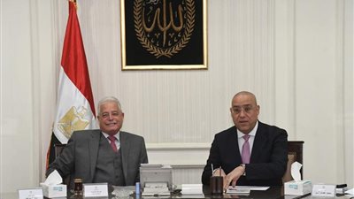 وزير الإسكان ومحافظ جنوب سيناء يتابعان مشروعات الصرف بالمحافظة