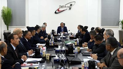 رئيس الوزراء يترأس اجتماع مجلس إدارة وكالة الفضاء المصرية