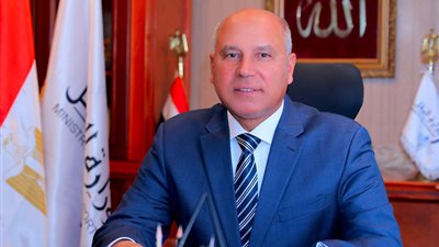 وزير النقل يعلن تنفيذ قطار التالجو السريع لأهالي الصعيد