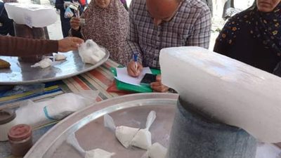 محافظة الشرقية تعلن غلق منشآت غذائية بدون ترخيص بمراكز المحافظة