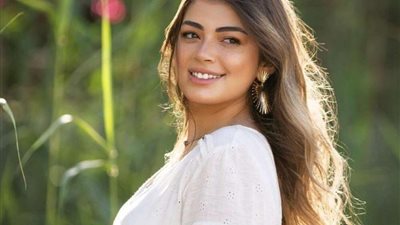  ليلى أحمد زاهر تطرح أولى أغانيها 