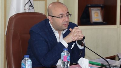 ضمن مبادرة حياة كريمة.. محافظ بنى سويف يؤكد استمرار القوافل الطبية