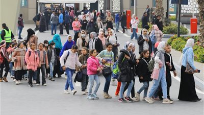 هيئة الكتاب تواصل تَصَدٌّر مبيعات معرض القاهرة الدولي 