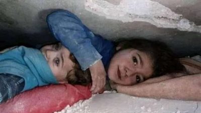 لقطات تقطع الأنفاس.. كيف بث زلزال تركيا وسوريا الرعب في نفوس المواطنين؟