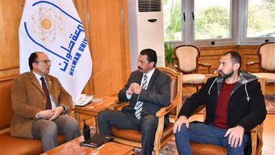 جامعة حلوان تستقبل رئيس الحي بحث سبل التعاون