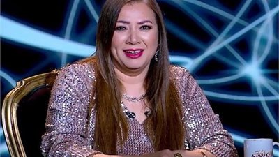 «عادي بنتي تتباس».. تصريحات أثارت الجدل من الفنانة انتصار