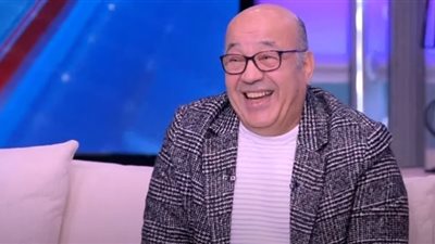 حجاج عبد العظيم لـ ياسمين عز: فين حلويات صلعة حجاج؟ 