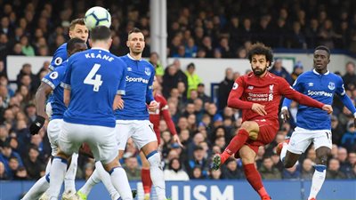 ليفربول يحسم لقاء الديربي أمام ايفرتون بثنائية صلاح وجاكبو في 
