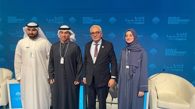 حجازي يشارك في جلسة نقاشية حول مستقبل التعليم الرقمي