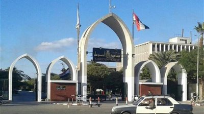 انطلاق وقائع المؤتمر الدولي لقسم علاج الأورام بجامعة أسيوط