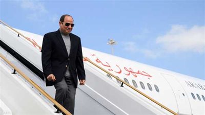 عقب وصوله الإمارات.. الرئيس السيسي يقدم العزاء في وفاة الشيخة مريم بنت عبد الله