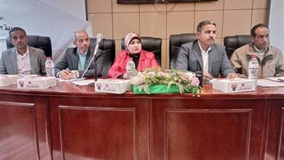 حي شرق أسيوط ينظم جلسة تشاورية لمناقشة مشروعات الخطة الاستثمارية 2023