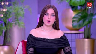 ياسمين عز:«بلاش تنكدي على جوزك عشان متبقيش ملعونة»