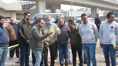 محافظ القليوبية يتفقد أعمال صيانة كوبري الثلاجة بشبرا الخيمة 