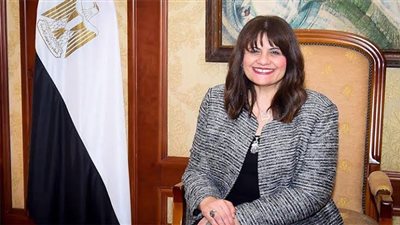 تفعيل المبادرة الرئاسية اتكلم عربي بالمطارات المصرية