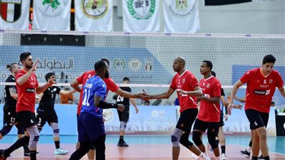 الأهلي ينتصر  على بني ياس الإماراتي ويتصدر مجموعته في البطولة العربية للطائرة 