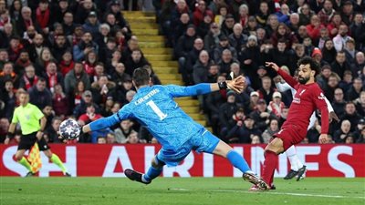 بهدفين لكل فريق.. التعادل يحسم نتيجة الشوط الأول من مباراة ليفربول وريال مدريد