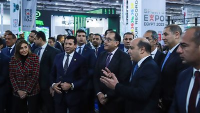 مدبولي وصبحي يتفقدان جناح اتحاد الجمباز  بمعرض إكسبو 2023