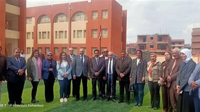 رئيس جهاز النوبارية الجديدة يستقبل وفد لجنة التعليم بمجلس النواب
