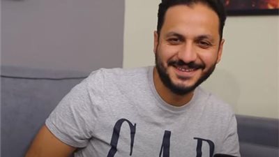 بيتر ميمي يكشف كواليس تعرضه لأحداث مشابهة بـ مسلسل بالطو