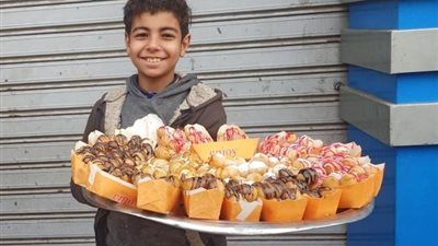 أطفال برتبة رجال.. صغار دفعتهم الظروف الاقتصادية لدفن طفولتهم لكسب الجنيهات 