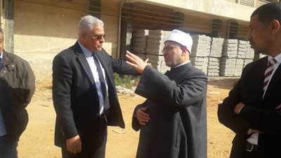 رئيس جامعة الأزهر يتابع أعمال تطوير مدينة الطلبة 