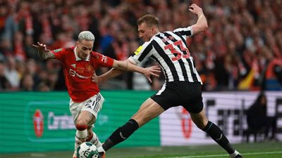 بثنائية نظيفة.. مانشستر يونايتد يفوز على نيوكاسل ويتوج بكأس الرابطة الإنجليزي
