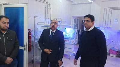 وكيل وزارة الصحة يجري جولة مفاجئة لمستشفيات البداري بأسيوط