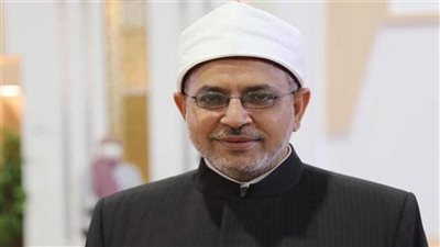 رئيس جامعة الأزهر يناقش الاستعدادات لقافلة الوادي الجديد 