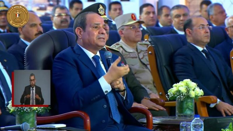 الرئيس السيسي يرد