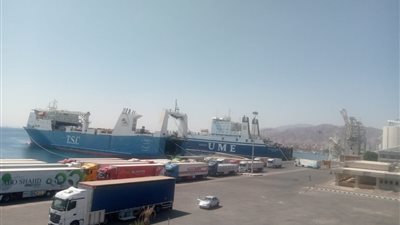 موانىء البحر الأحمر تستقبل 18 ألف طن بضائع متنوعة