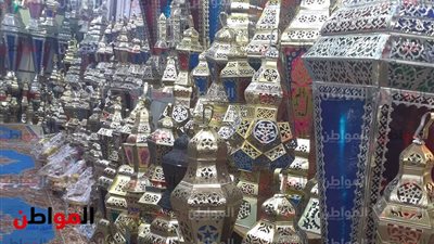 بوجي وطمطم وفوانيس.. شوارع المحروسة تضج بالبهجة لاستقبال شهر رمضان