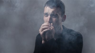 بعد وفاة 6 أشخاص مختنقين.. ما هي أعراض التسمم بالغاز ؟