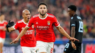 بنفيكا يقسو على كلوب بروج بخماسية في دوري أبطال أوروبا 